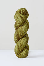 Load image into Gallery viewer, Monokrom Fingering by Urth Yarns