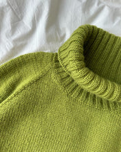 Load image into Gallery viewer, AMY SWEATER  Printed Pattern by PetiteKnit