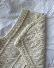 Load image into Gallery viewer, ESTHER VEST Printed Pattern by PetiteKnit
