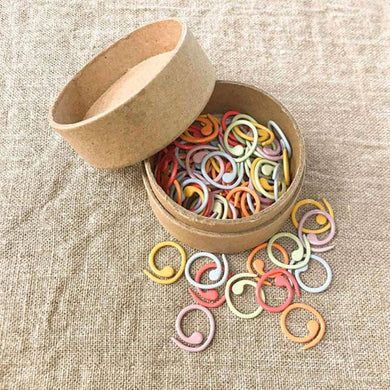 MEDIUM COLOURED SPLIT RING MARKERS by Cocoknits