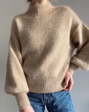 Load image into Gallery viewer, BALLOON SWEATER Printed Pattern by PetiteKnit