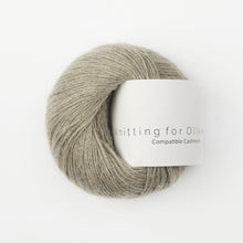 Load image into Gallery viewer, KNITTING FOR OLIVE COMPATIBLE CASHMERE