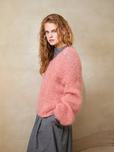 Load image into Gallery viewer, Single pattern / 2402 Ballerina Chunky Mohair / Nr. 4  FACILE SWEATER