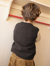 Load image into Gallery viewer, Sandnes Single pattern / 2501 Soft Knit for Kids / No. 3  CASPIAN SLIPOVER JUNIOR