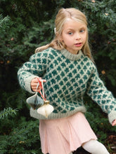 Load image into Gallery viewer, Single Pattern/ 2511 Christmas Tree Sweater / No. 1 Christmas Tree Sweater Junior