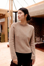 Load image into Gallery viewer, COSY LENI BLOUSE KIT by Rauma Garn
