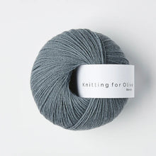 Load image into Gallery viewer, KNITTING FOR OLIVE MERINO - Clearance