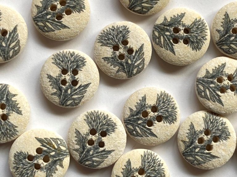 TGB Off White With Grey Thistle Soft Feel Recycled Poly Buttons - 18mm (4298)