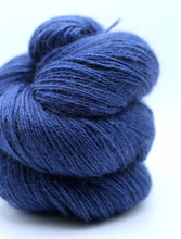 Load image into Gallery viewer, DEVONIA 4ply by John Arbon Textiles