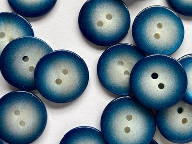 TGB Shell Buttons With White & Indigo Blue Fade - 18mm  (4737)
