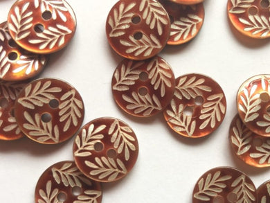 TGB Chestnut Brown Shell Buttons With Laser Leaves  - Size 12mm (4226)