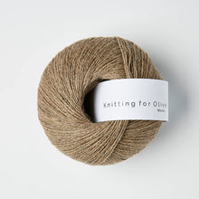 Load image into Gallery viewer, KNITTING FOR OLIVE MERINO