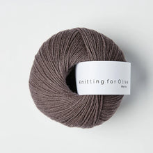Load image into Gallery viewer, KNITTING FOR OLIVE MERINO - Clearance