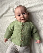 Load image into Gallery viewer, THE BEGINNER'S JACKET Pattern by Petiteknit