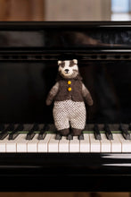 Load image into Gallery viewer, Chez Myrtil: More Seamless Friends to Knit and Love