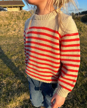 Load image into Gallery viewer, Lyon Sweater Junior Pattern by PetiteKnit