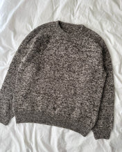 Load image into Gallery viewer, MELANGE SWEATER MAN Pattern by PetieKnit