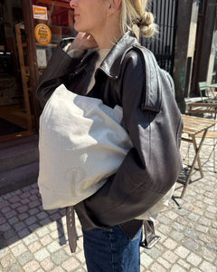 PetiteKnit Signature Shopper