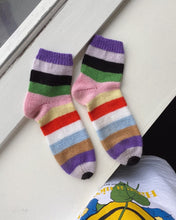 Load image into Gallery viewer, EVERYDAY SOCK Pattern by PetiteKnit