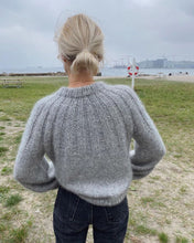 Load image into Gallery viewer, SUNDAY SWEATER Printed Pattern by PetiteKnit