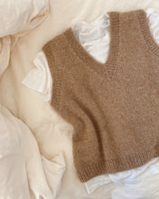 Load image into Gallery viewer, Stockholm Slipover V-Neck Pattern by PetiteKnit
