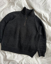 Load image into Gallery viewer, Zipper Sweater Light - Man Patten by PetiteKnit