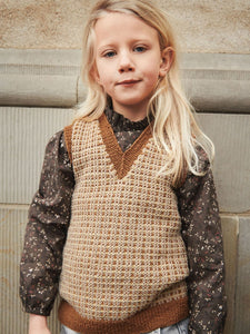 SANDNES 2203 SOFT KNIT FOR KIDS BOOKLET IN ENGLISH/GERMAN ONLY AVAILABLE WITH MINIMUM OF 3 SKEINS OF ANY SANDNES YARN