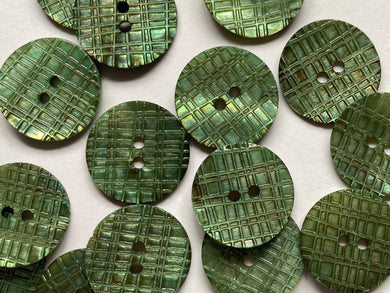 TGB Green Shell Buttons with Check Pattern - 18mm (4730)