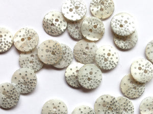 TGB  White Shell with Silver Glitter Pattern and Edge - 12mm (4062)